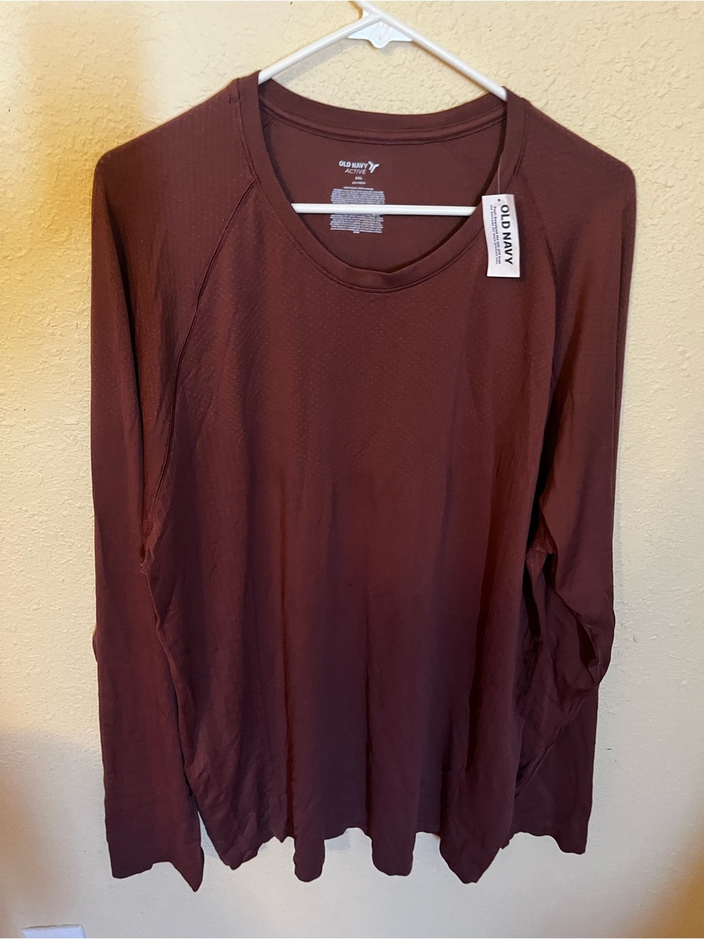 Old Navy Active Mens XXL maroon Go-Dry Long Sleeve Performance Shirt NWT
